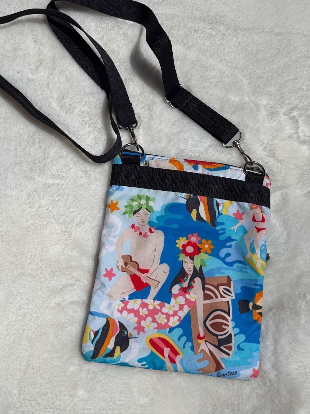 Lesportsac Vintage Hawaii Print Triple-Zip Crossbody - Picture 2 of 5